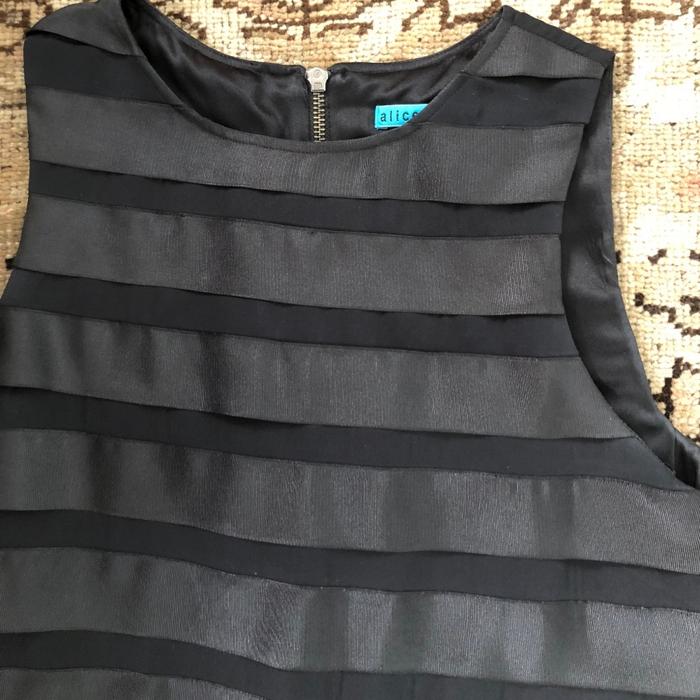 Alice + Olivia Tank Top - Picture 3 of 4